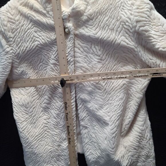 Laura Ashley Womens Soft Coat Cream Size Medium Polyester Long Sleeve Zip Close - Picture 3 of 12